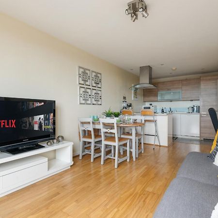 Stratford Skyview Apartment London Luaran gambar