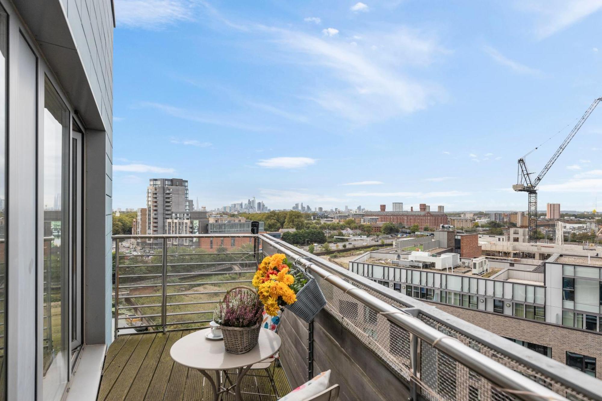 Stratford Skyview Apartment London Luaran gambar